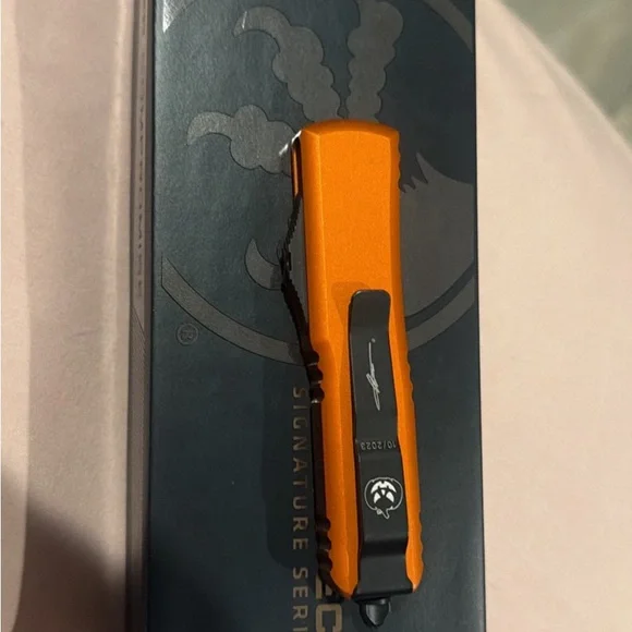 Microtech OTF Signature Series  - Halloween Edition - Picture 2 of 4